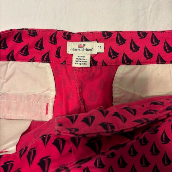 Vineyard Vines Shorts - Picture 4 of 4